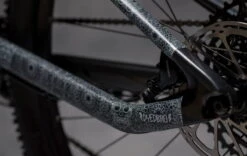 Dyedbro Beschermingsset Voor Montuur - Día De Muertos - Wit Matte -Sram Hope Winkel 04 DBF11148