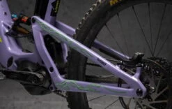Dyedbro E-bike Frame Beschermingskit Verlichting - Groen Mat -Sram Hope Winkel 04 EB 22208
