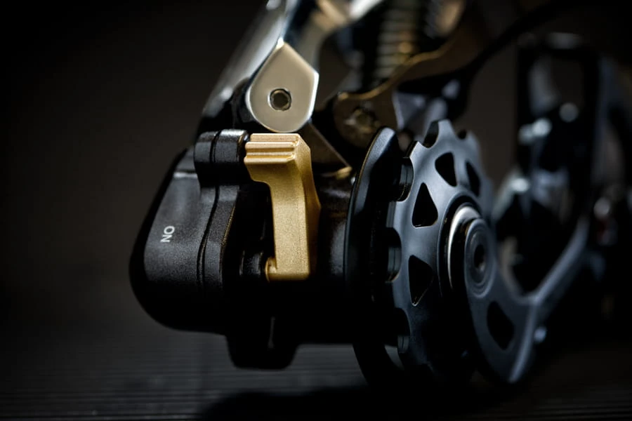 Shimano SAINT Achterderailleur Shadow Plus RD-M820 SS 10-speed 6 Shimano SAINT Achterderailleur Shadow Plus RD-M820 SS 10-speed - Afbeelding 4